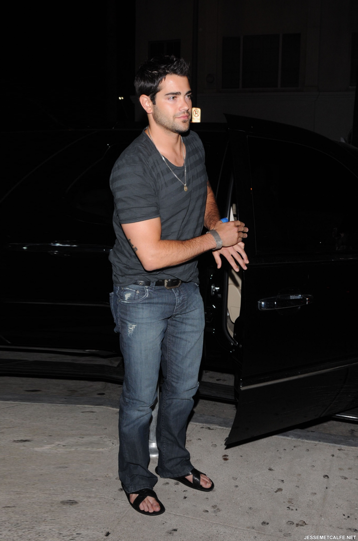 FP_3099402_Hollywood_Celebs_VAH_060209.jpg