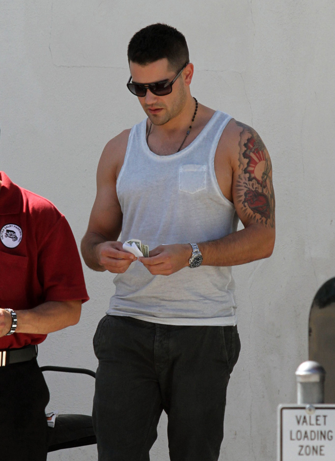 jesse-metcalfe-white-tank-top-tatttoos-urth-cafe-06282011-02.jpg