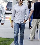 Jesse-Metcalfe-february-20-2012-005.jpg