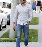 Jesse-Metcalfe-february-20-2012-008.jpg