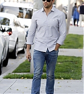 Jesse-Metcalfe-february-20-2012-010.jpg