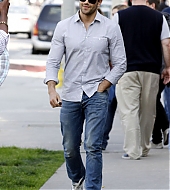Jesse-Metcalfe-february-20-2012-013.jpg