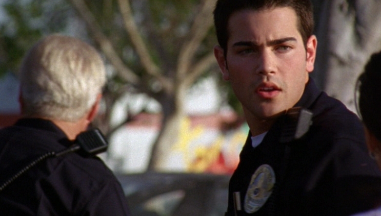 jesse-metcalfe-44minutes-40.png