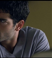 jesse-metcalfe-insanitarium-143.jpg