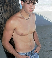 Filename=beachshoot04.jpg
Filesize=211KiB
Dimensions=900x1455
Date added=Nov 21, 2006 beachshoot04.jpg