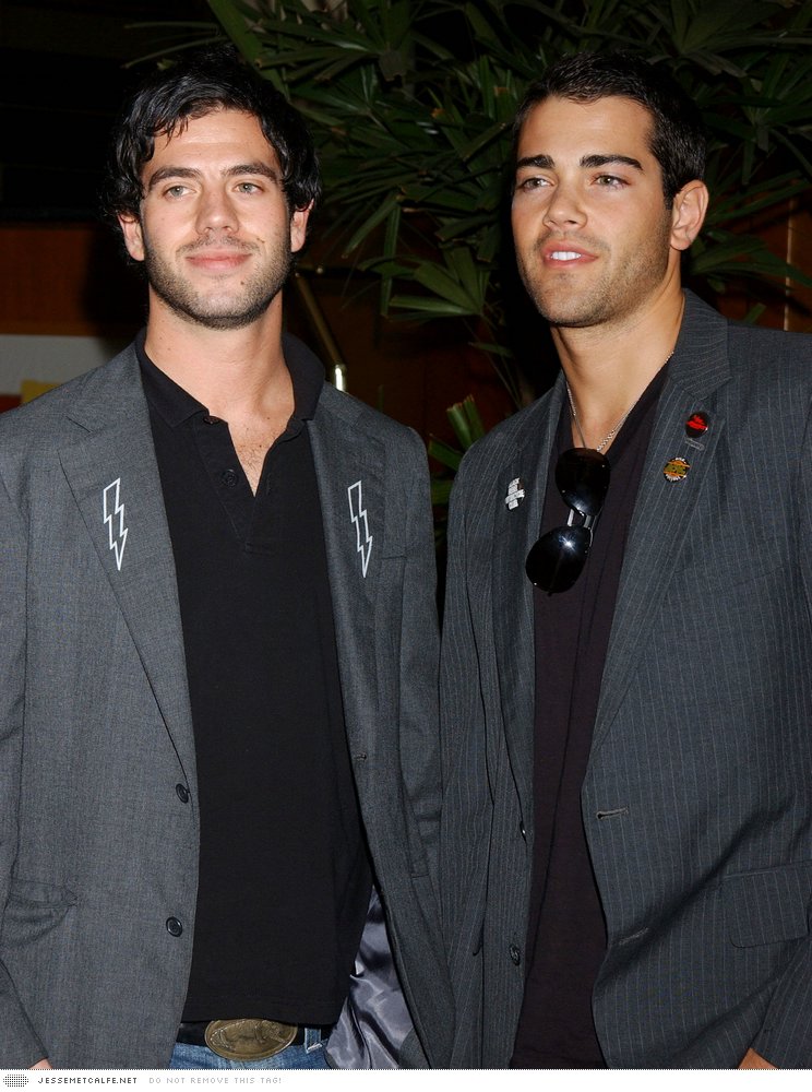 JesseMetcalfe012305-VF1058.jpg JesseMetcalfe012305-VF1058.jpg