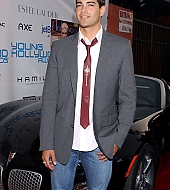 Filename=jesse_young_3.jpg
Filesize=572KiB
Dimensions=2400x3433
Date added=Sep 11, 2006 jesse_young_3.jpg