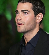Filename=oscar-party04.jpg
Filesize=151KiB
Dimensions=900x1347
Date added=Sep 11, 2006 oscar-party04.jpg
