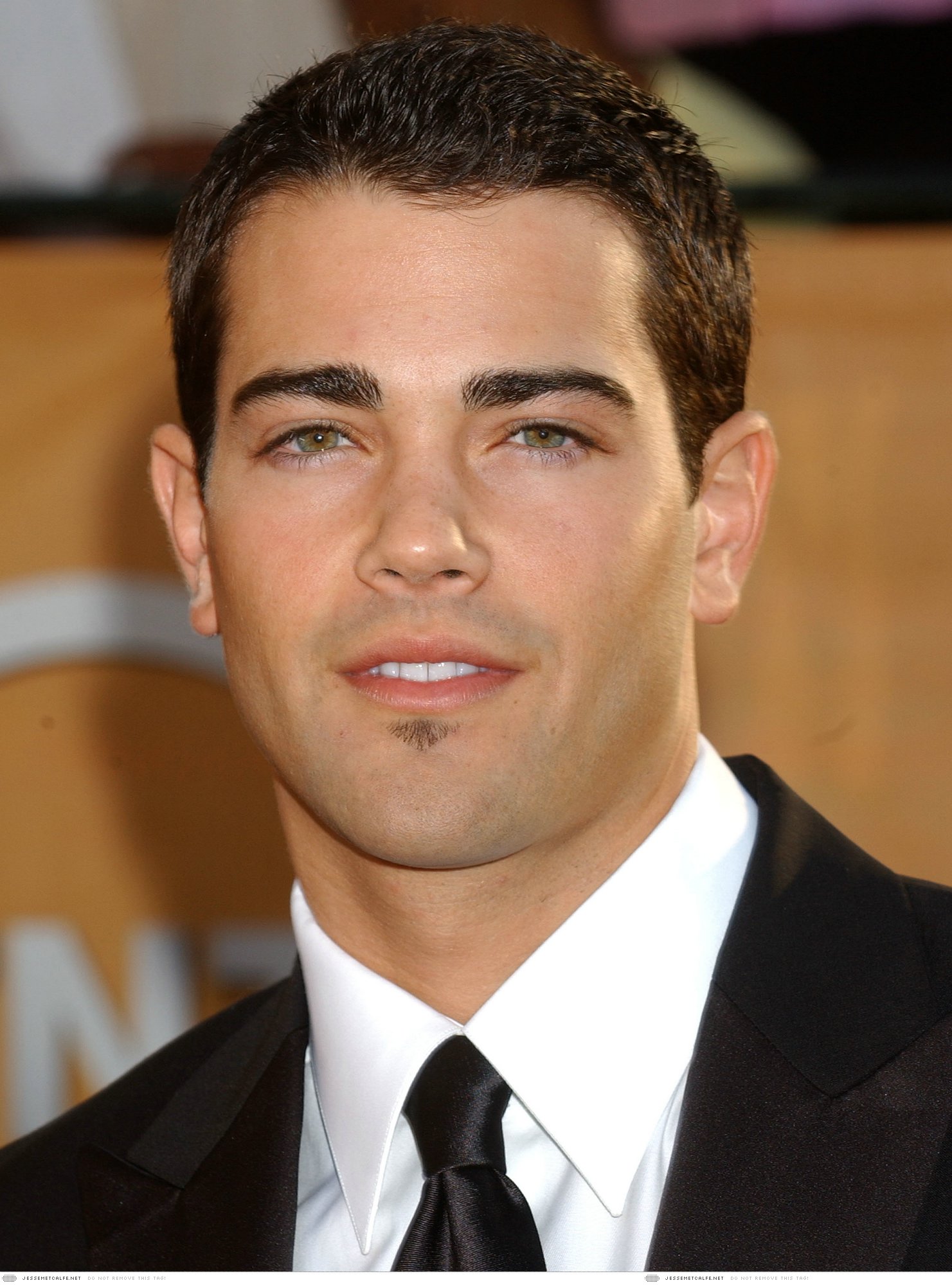 JesseMetcalfe020505-G45.jpg