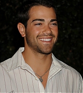 JesseMetcalf041205-G74.jpg