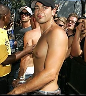 Filename=Jesse7.jpg
Filesize=28KiB
Dimensions=279x333
Date added=Sep 11, 2006 Jesse7.jpg