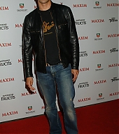 Filename=JesseMetcalf051205-G53.jpg
Filesize=204KiB
Dimensions=973x1500
Date added=Sep 11, 2006 JesseMetcalf051205-G53.jpg