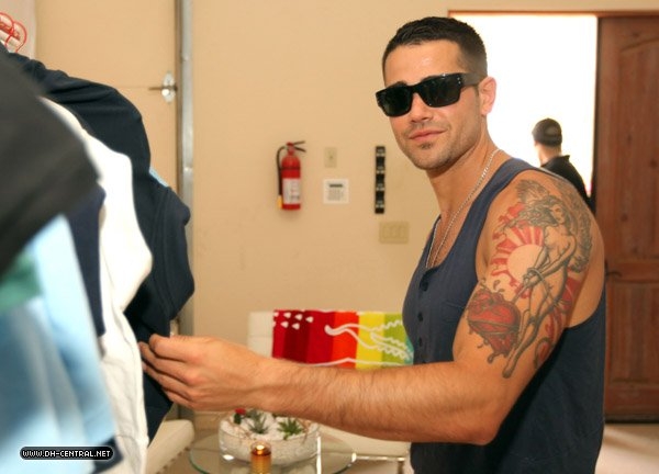 004.jpg 004.jpg