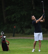 Jesse-Metcalfe-FitFlop-Shooting-Stars-Benefit-2011-Day-2-002.jpg