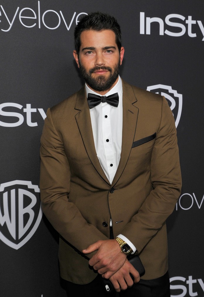 2017-instyle-warner-bros-73rd-annual-golden-004.jpg