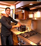 Filename=jesse-metcalfe-cribs-15.png
Filesize=416KiB
Dimensions=675x408
Date added=Apr 10, 2010 jesse-metcalfe-cribs-15.png