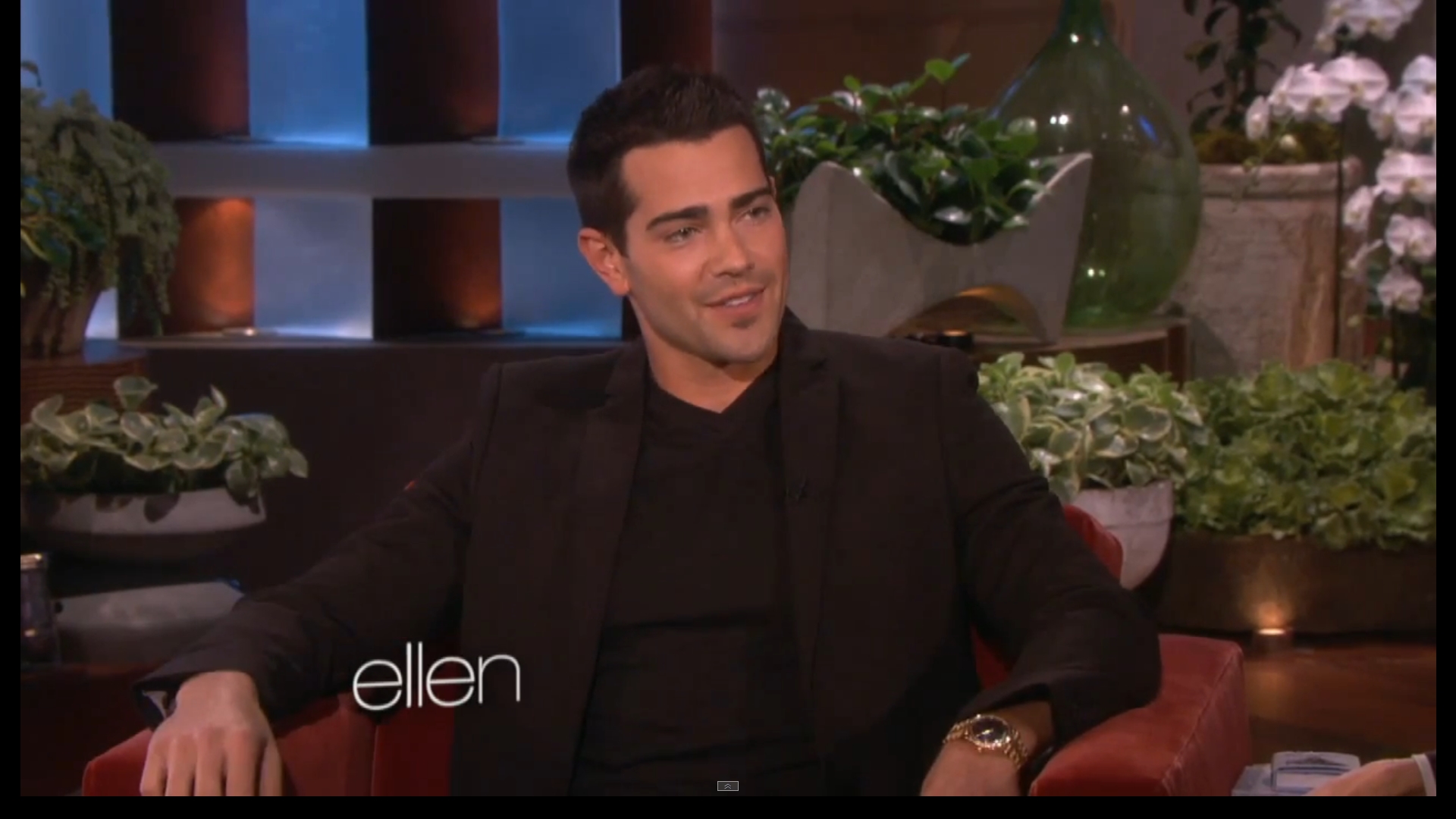 jesse-metcalfe-ellen-2014-004.jpg