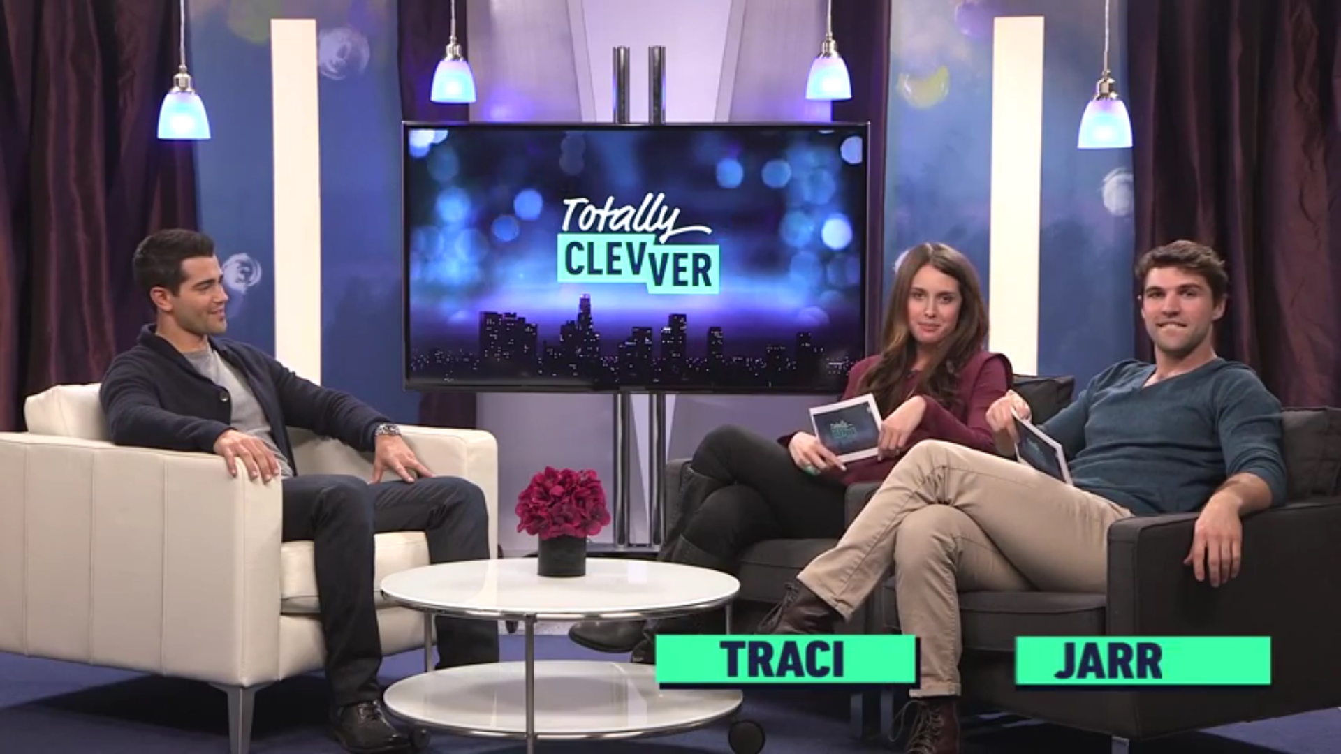 jesse-metcalfe-totally-clevver-2014-003.jpg