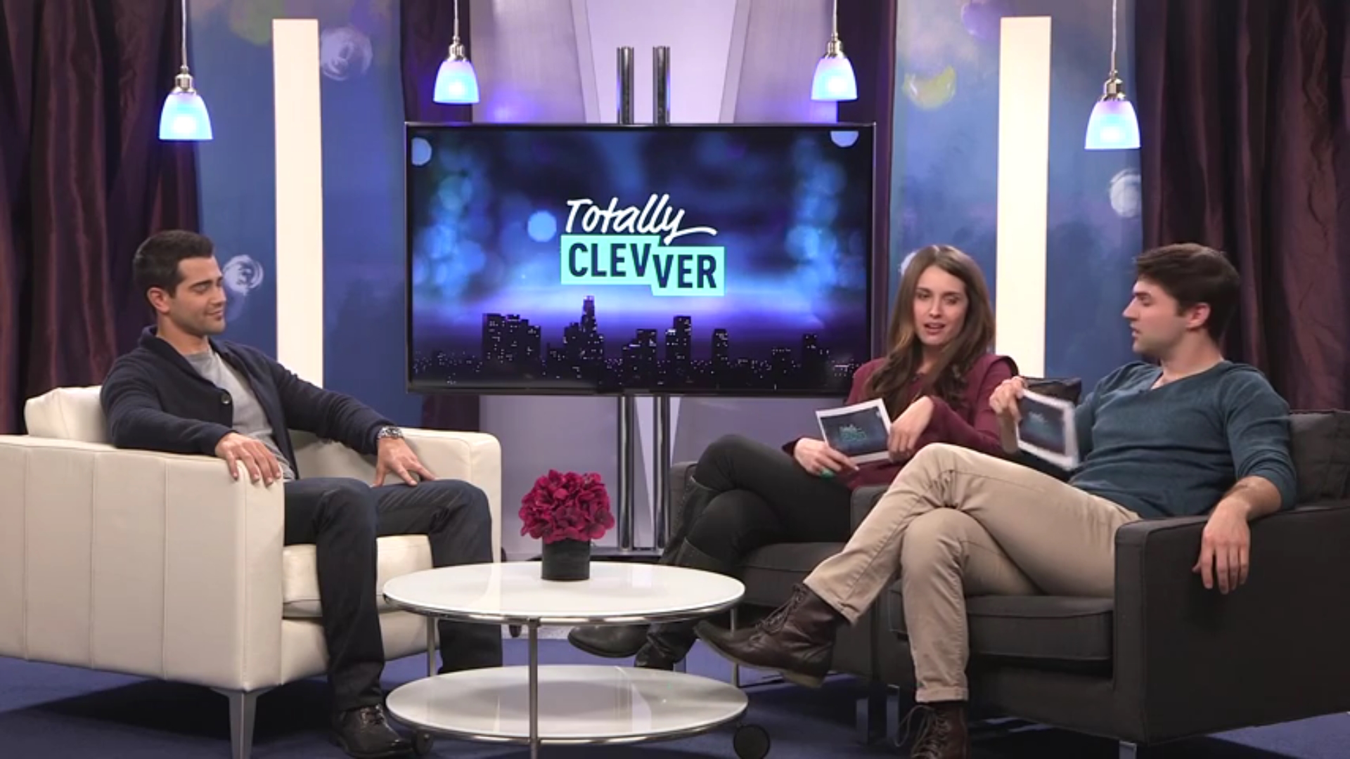 jesse-metcalfe-totally-clevver-2014-005.jpg