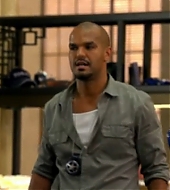 jesse-metcalfe-chase-s1ep2-33.png