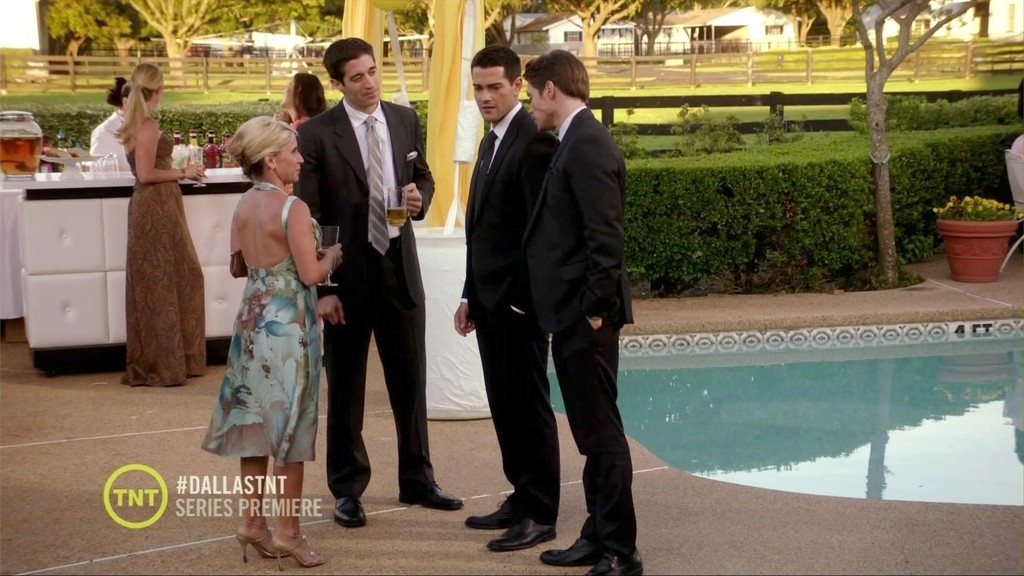 Dallas_s1e1_004.jpg