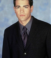 Filename=passions-promo02.jpg
Filesize=165KiB
Dimensions=900x1359
Date added=Dec 08, 2006 passions-promo02.jpg