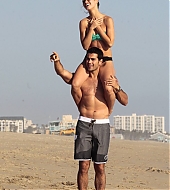 Filename=Jesse-Metcalfe-and-Cara-Santana-at-the-beach-in-Santa-Monica-April-2013-54.jpg
Filesize=94KiB
Dimensions=680x1024
Date added=Apr 30, 2013 Jesse-Metcalfe-and-Cara-Santana-at-the-beach-in-Santa-Monica-April-2013-54.jpg