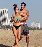 Filename=Jesse-Metcalfe-and-Cara-Santana-at-the-beach-in-Santa-Monica-April-2013-90.jpg
Filesize=134KiB
Dimensions=764x1024
Date added=Apr 30, 2013 Jesse-Metcalfe-and-Cara-Santana-at-the-beach-in-Santa-Monica-April-2013-90.jpg