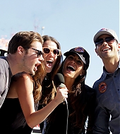 Filename=Jesse-Metcalfe-and-Dallas-Cast-AAA-Texas-500-November-2012-001.jpg
Filesize=176KiB
Dimensions=1024x708
Date added=Nov 06, 2012 Jesse-Metcalfe-and-Dallas-Cast-AAA-Texas-500-November-2012-001.jpg