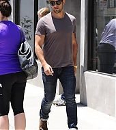 Filename=July-30-2013---Hollywood-120.jpg
Filesize=128KiB
Dimensions=708x1024
Date added=Sep 17, 2013 July-30-2013---Hollywood-120.jpg