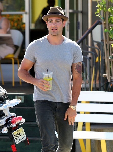 Jesse2BMetcalfe2BJesse2BMetcalfe2BRuns2BCostar2BlA5Dt0BBXJal.jpg Jesse2BMetcalfe2BJesse2BMetcalfe2BRuns2BCostar2BlA5Dt0BBXJal.jpg