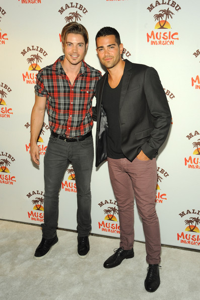 Josh Henderson and Jesse Metcalfe attend Malibu Music Invasion 2012 - NYC Tour Stop at Beekman Beer Garden on August 2, 2012 in New York City.
Josh Henderson and Jesse Metcalfe attend Malibu Music Invasion 2012 - NYC Tour Stop at Beekman Beer Garden on August 2, 2012 in New York City.